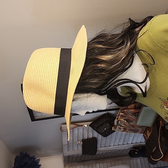 Womans OS hat - Picture 10 of 10